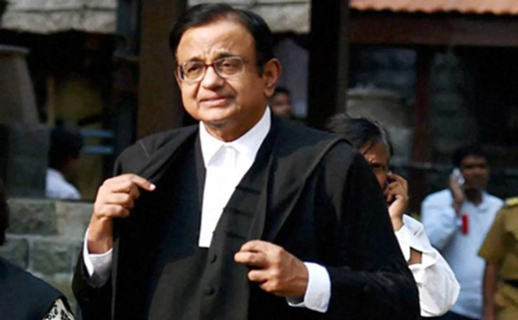 former union minister p chidambaram may be surrender in cbi office