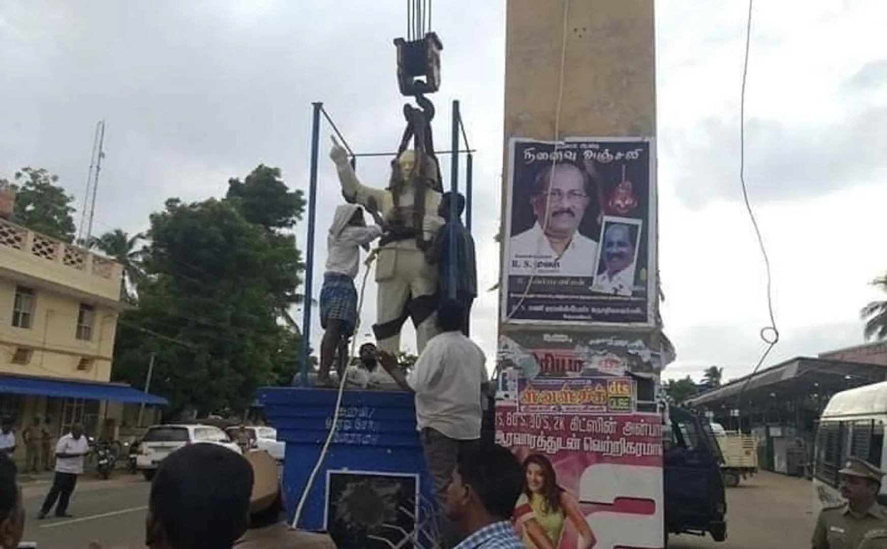  nagai vedharanyam New statue of Ambedkar in twelve hours