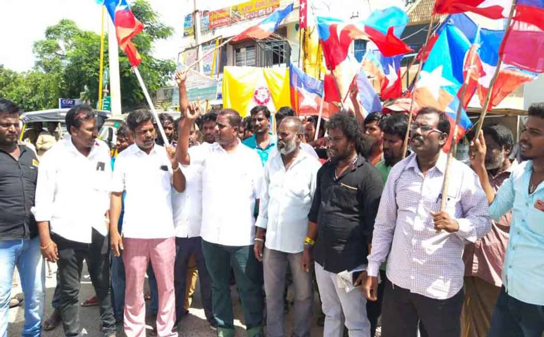 Ambedkar Statue Damage vellore ranipet vsk party leaders road block strike