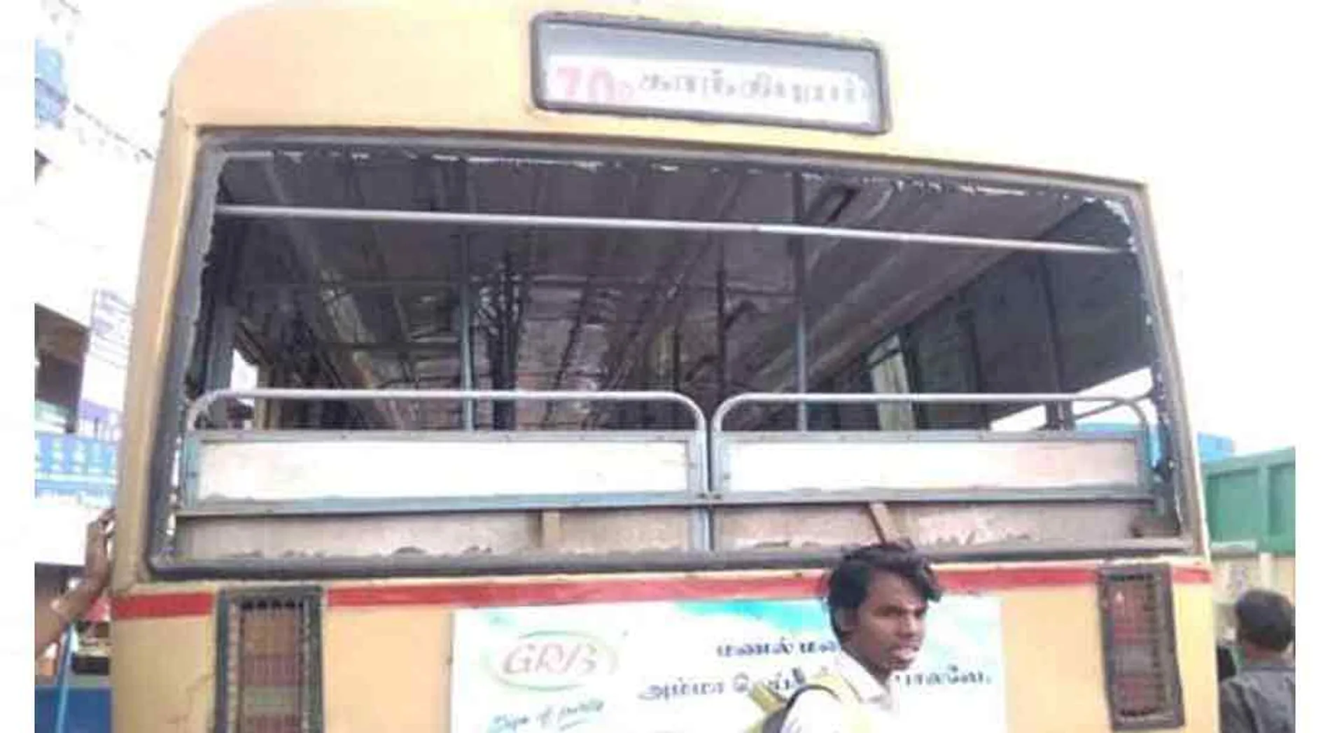  Can break the statue ... Can't distort ideology ...incident in kovai