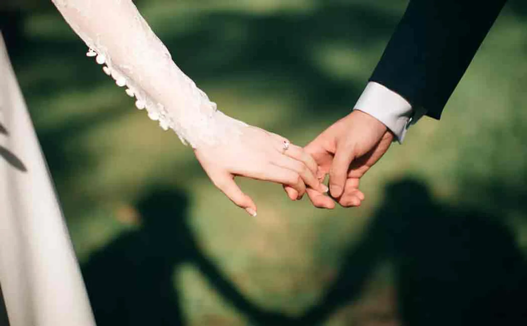american couple met with accident