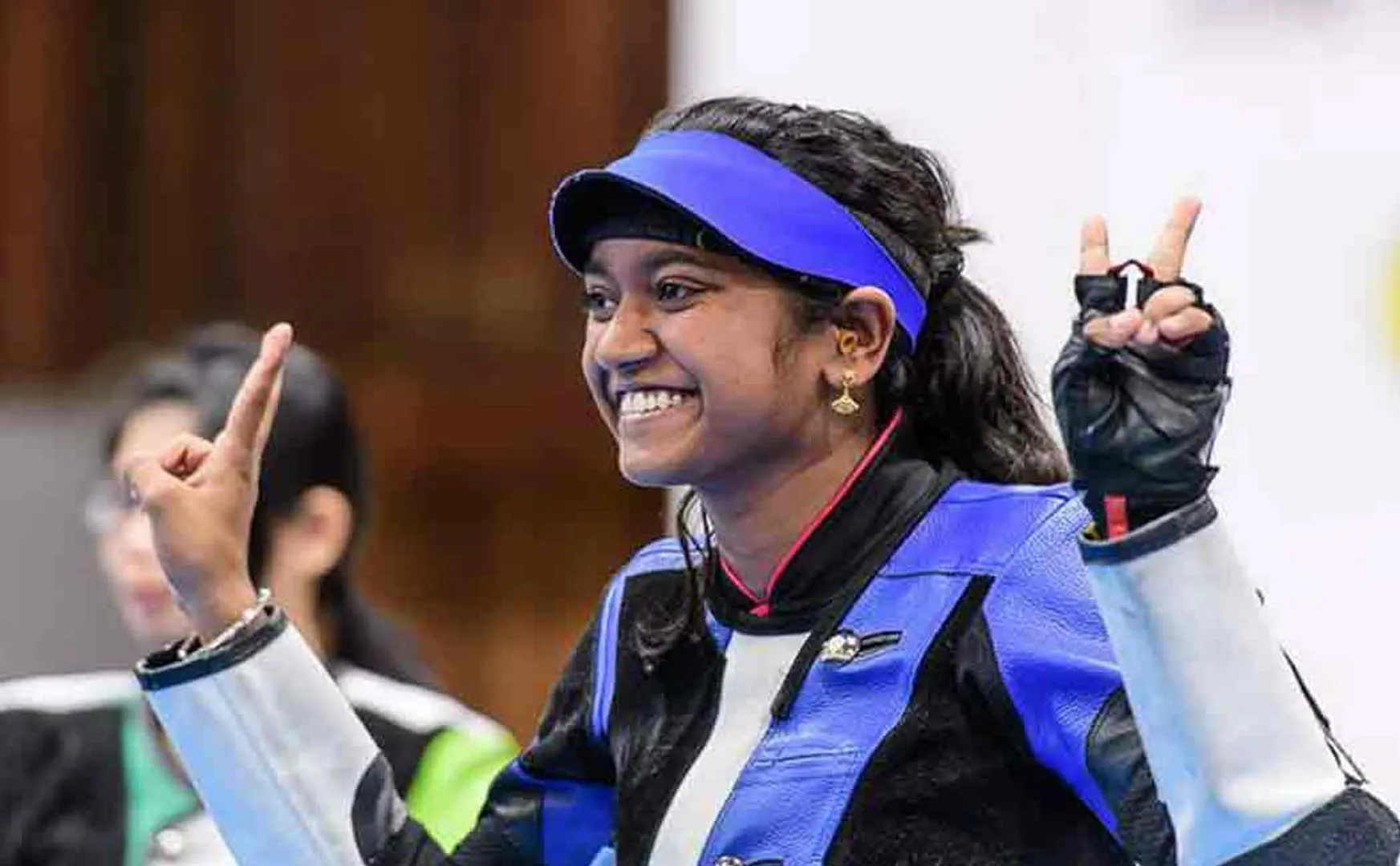 ilavenil valarivan won gold in issf world championship