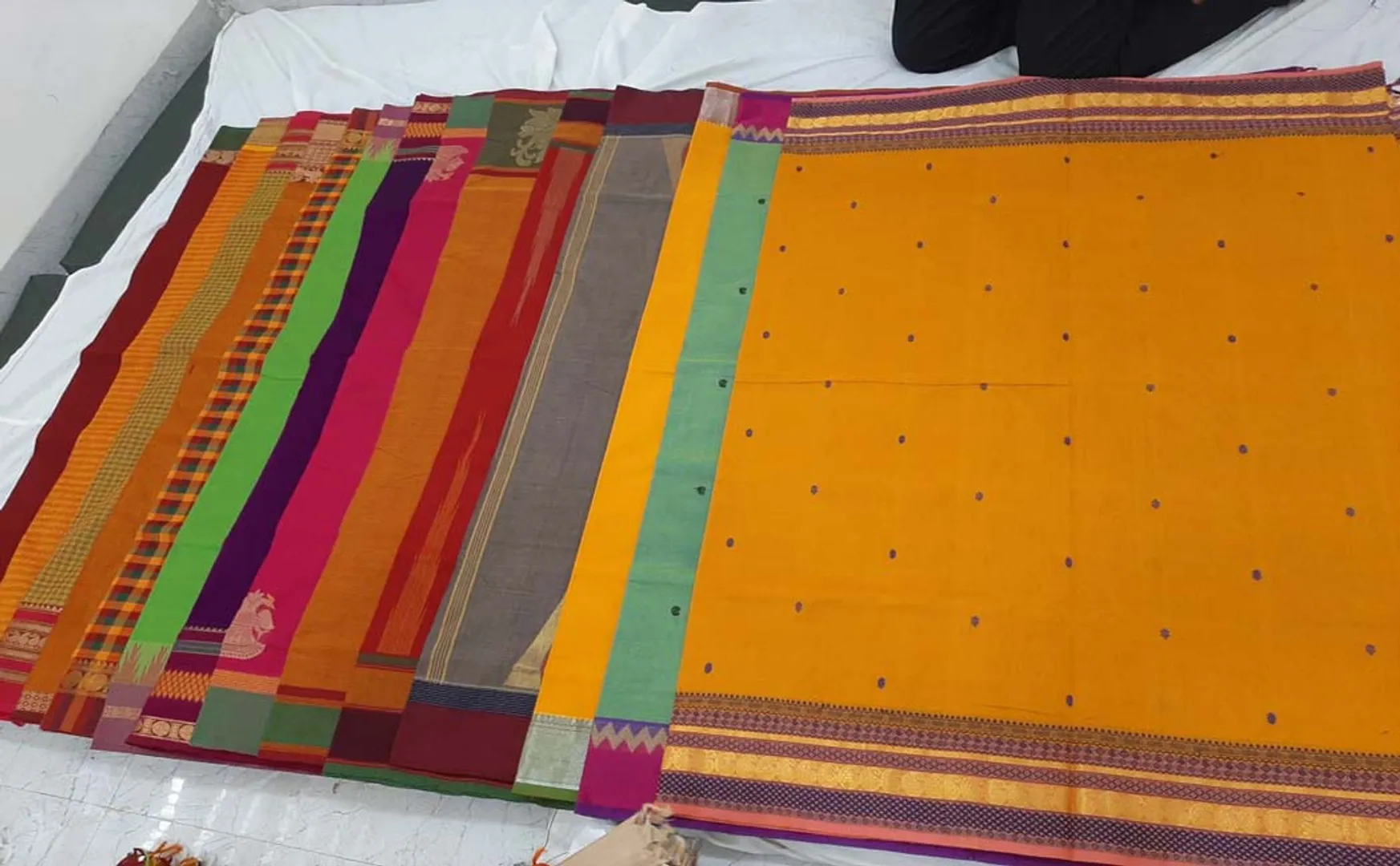 KARAIKUDI SAREES GET IN GEOGRAPHIC CODE HAND LOOM WEAVERS HAPPY