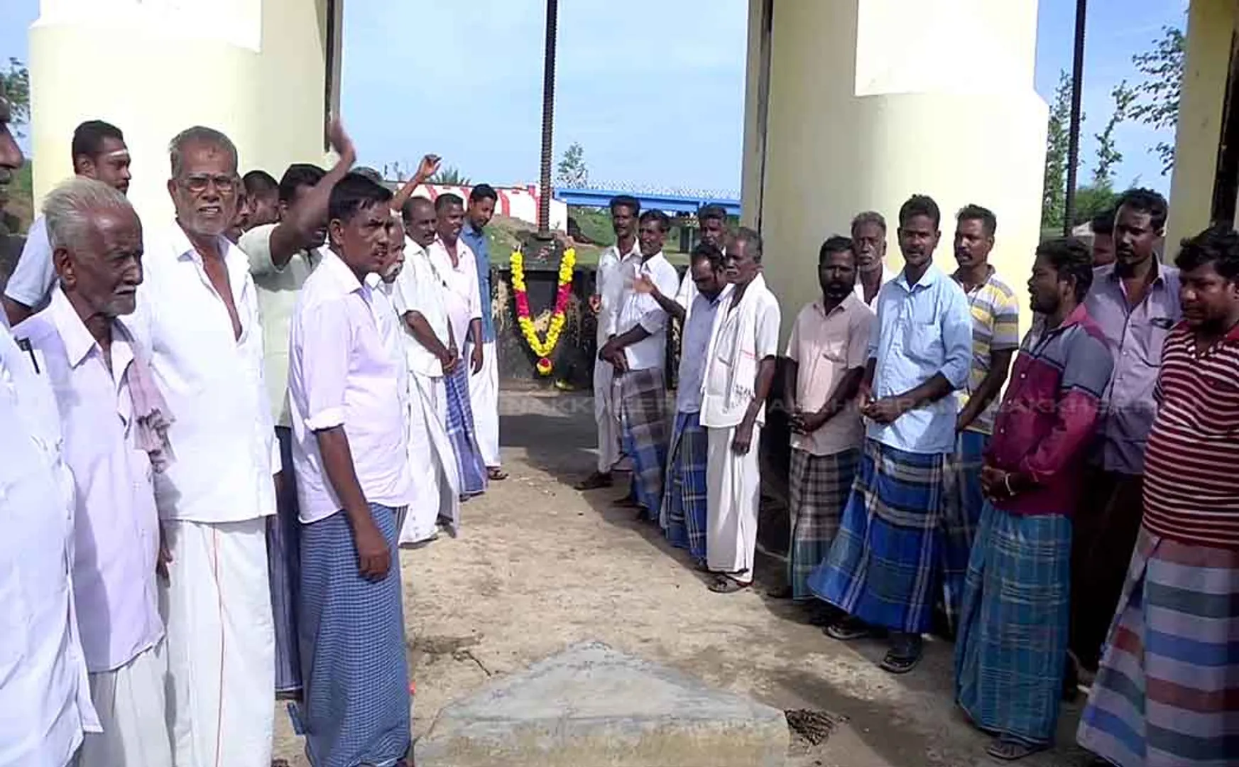 thiruvarur  Water does not reach the center of the Cauvery ... Farmers struggle to adjust to mourning!