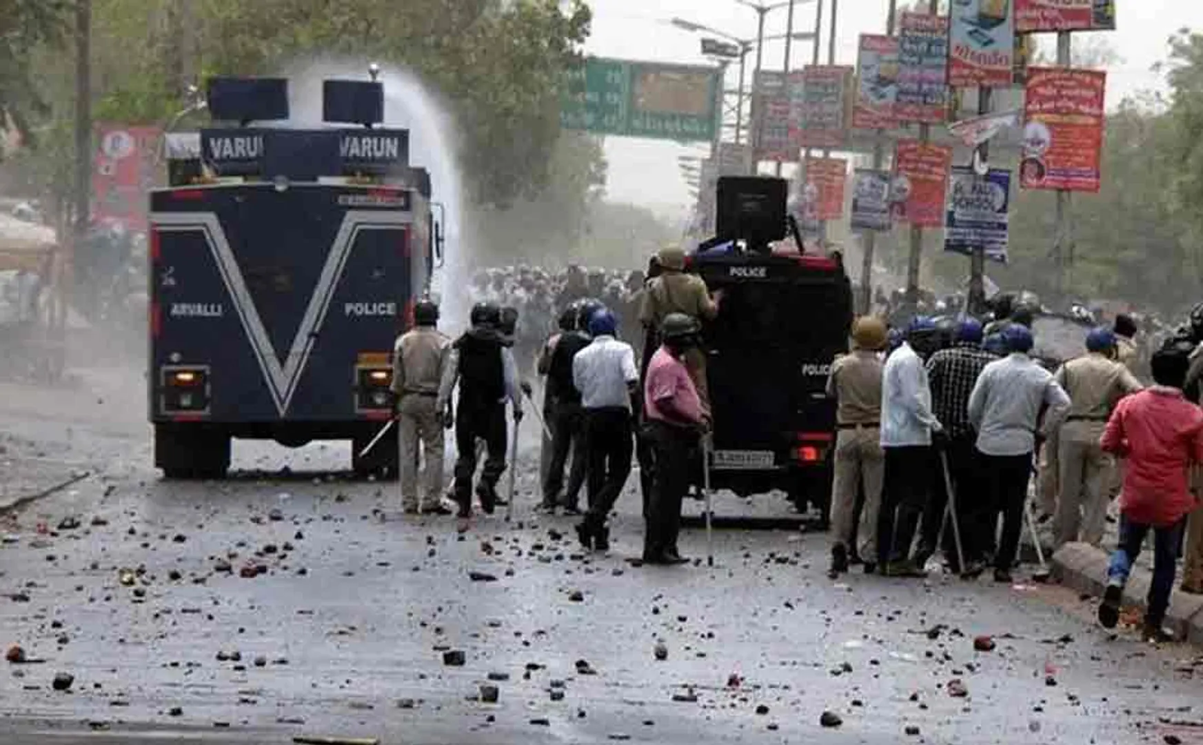 stone pelting function in madhyapradesh