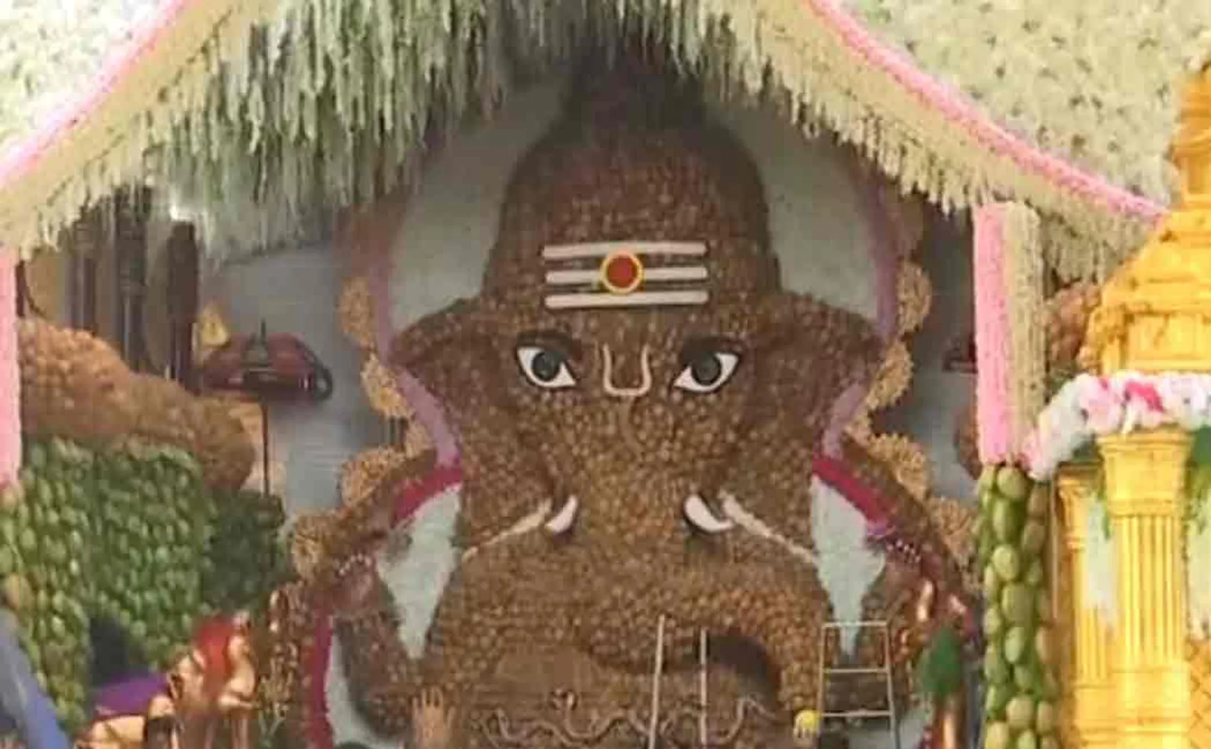 ganesh statue made by 9000 coconuts