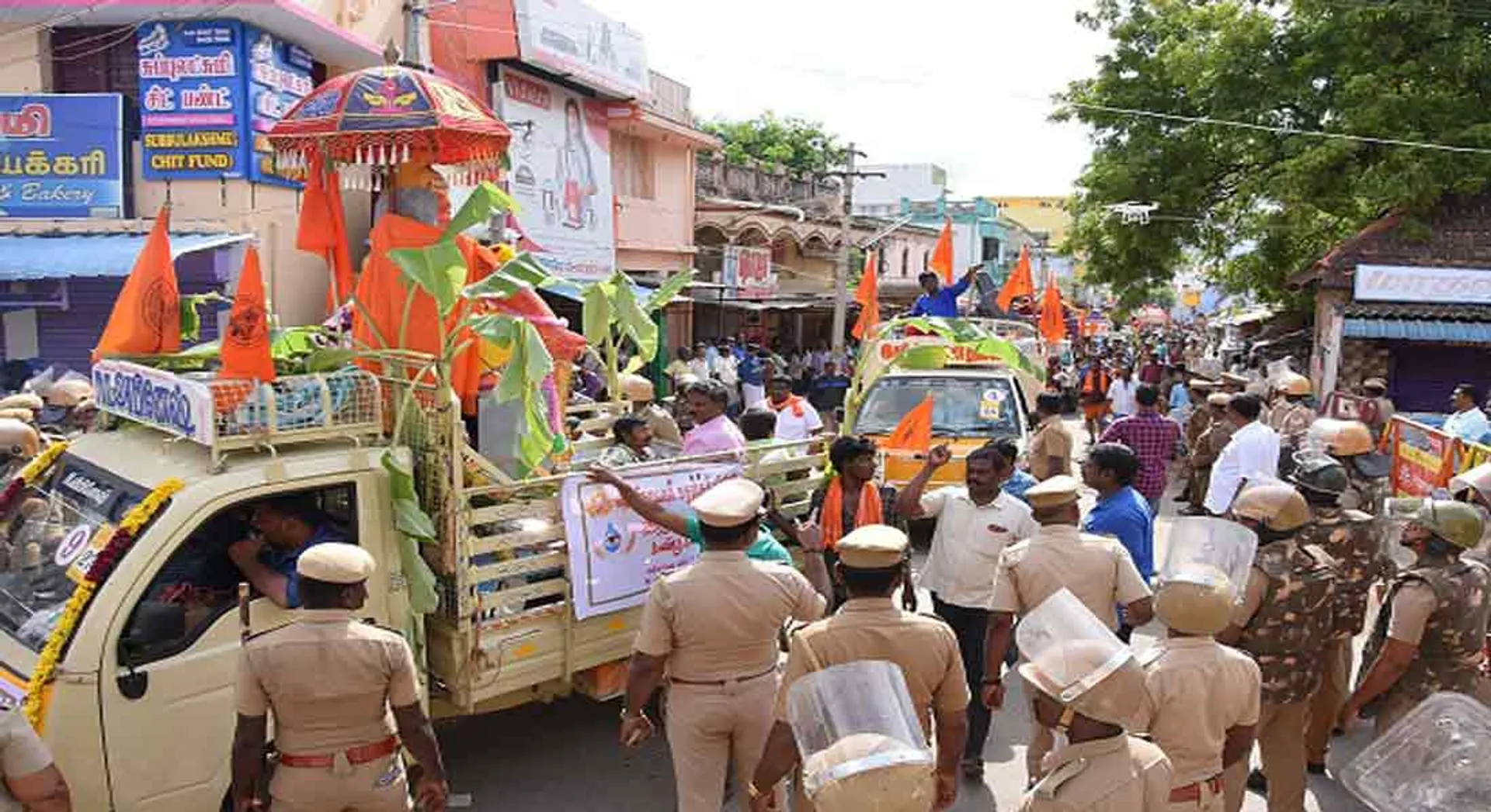 Ganesha statues melt with police protection at sengkottai
