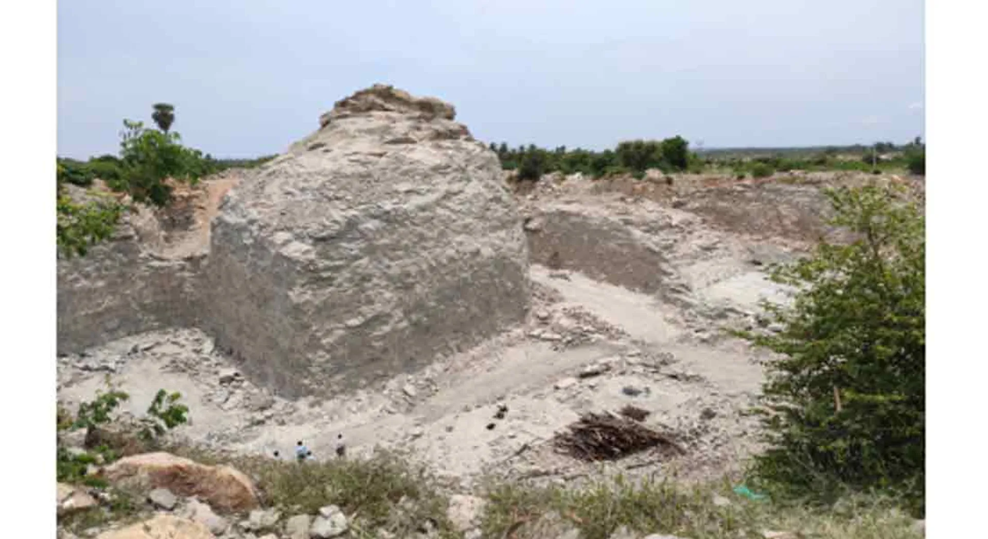 Trying to close family with illegal quarry ...