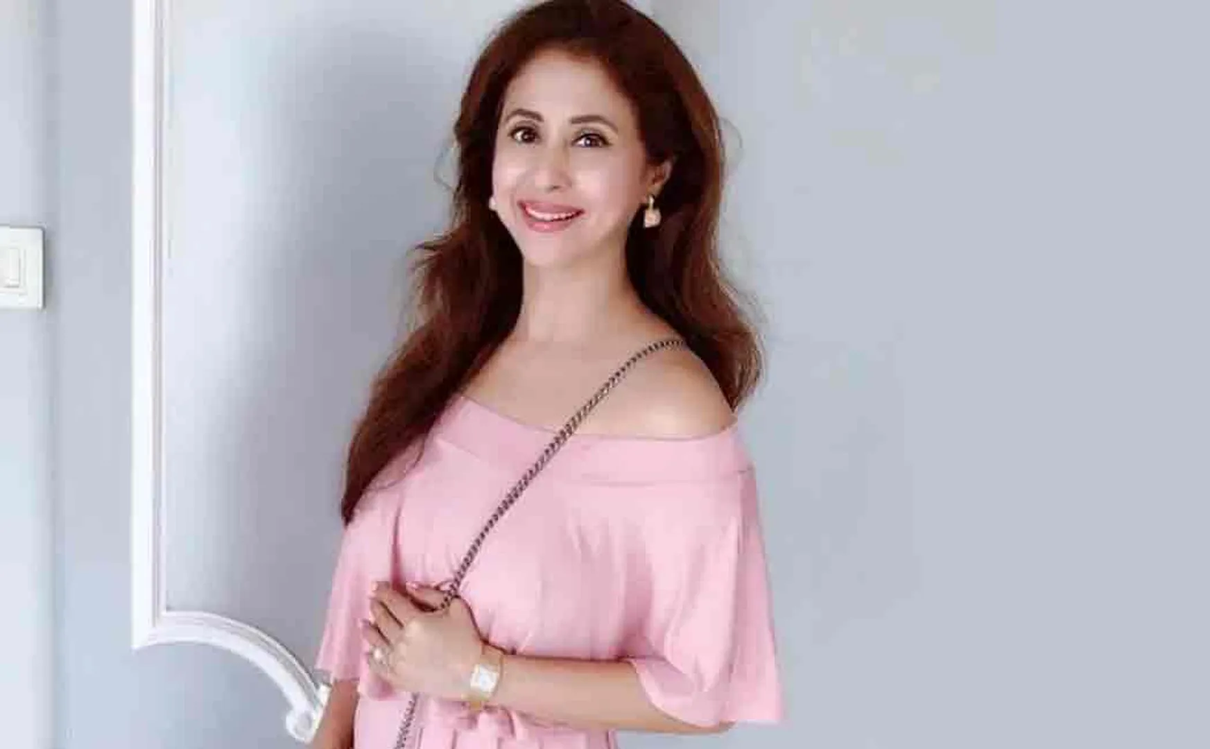 urmila matondkar resigns from congress party