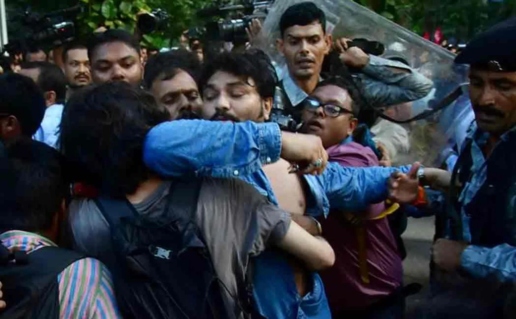 babul supriyo issue