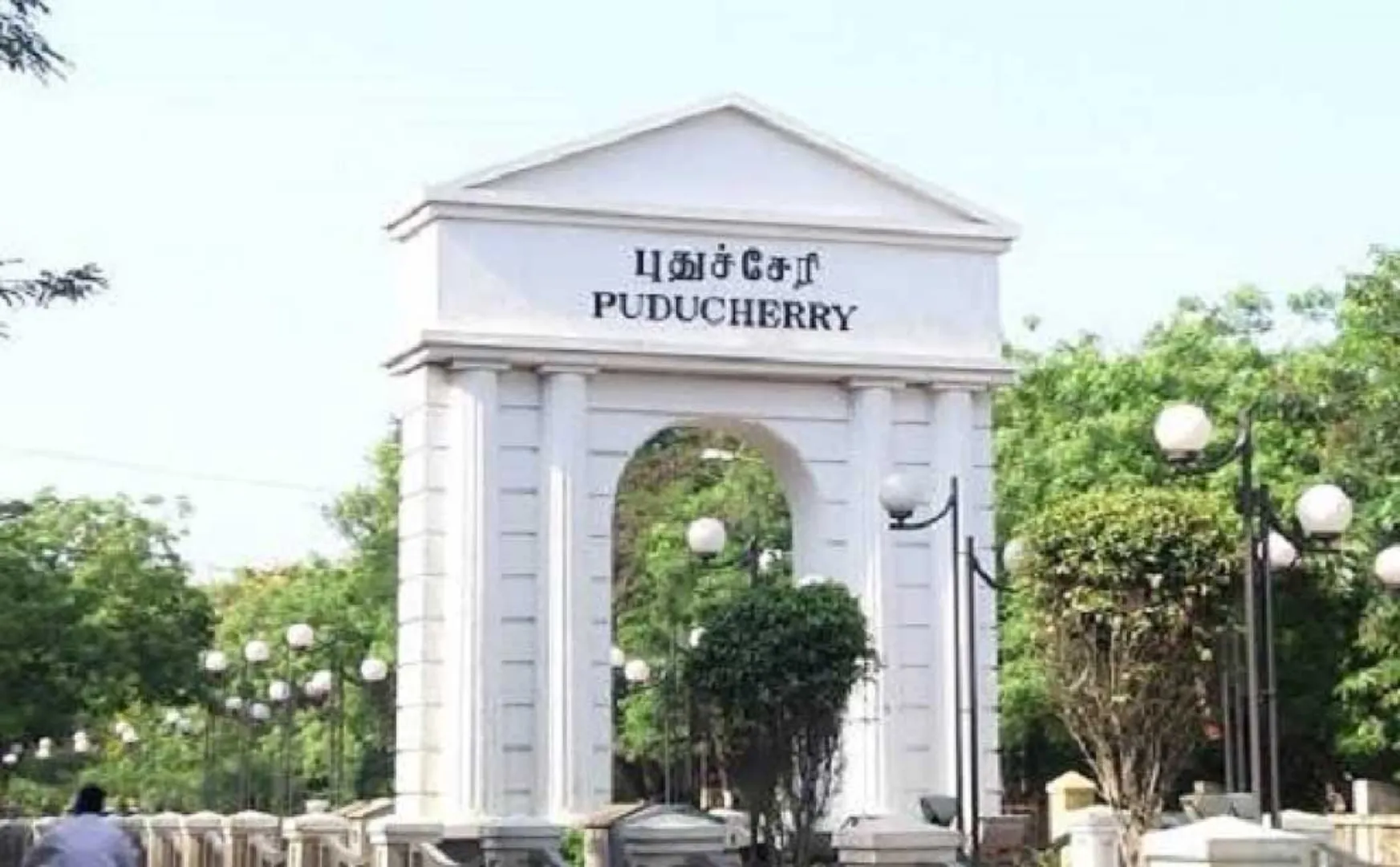 puducherry police sub inspector surrender at police and jail custody 