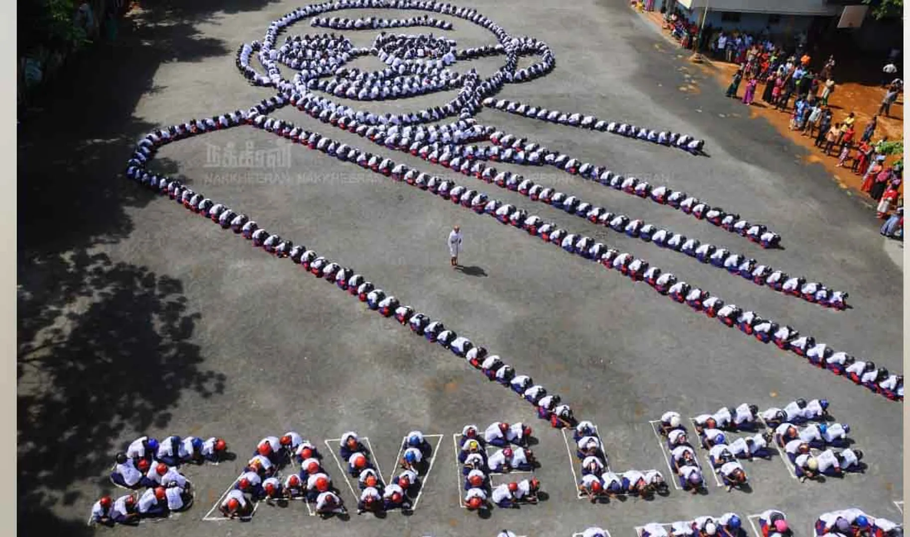 helmet - mahatma gandhi - school students - chennai 