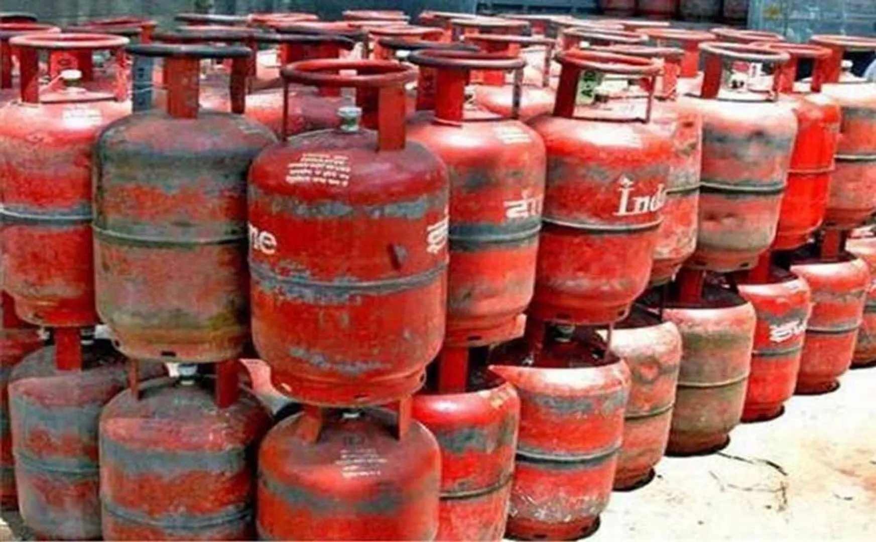 domestic and other usage gas cylinder price raised non subsidy 
