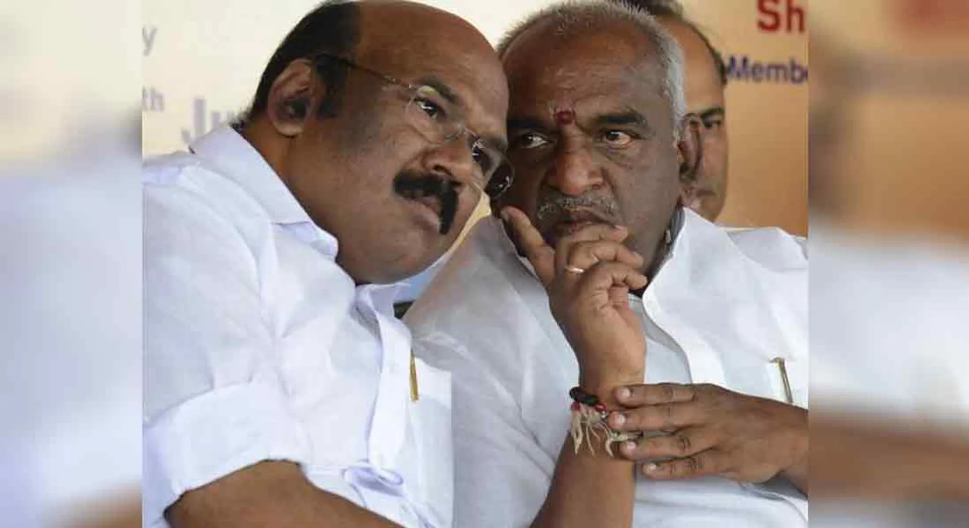 Minister Jayakumar in BJP office