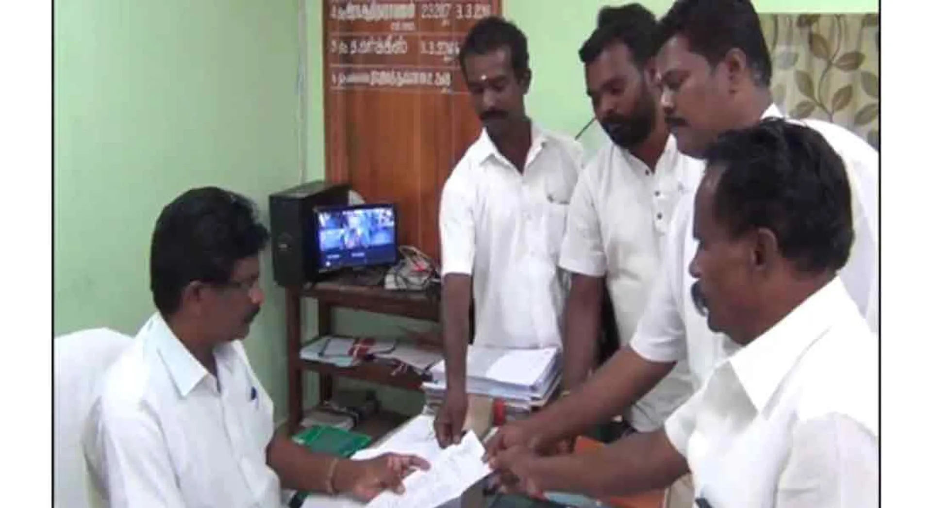  "Don't use the flag ... puthiya tamilakam warning for AIADMK ..!"