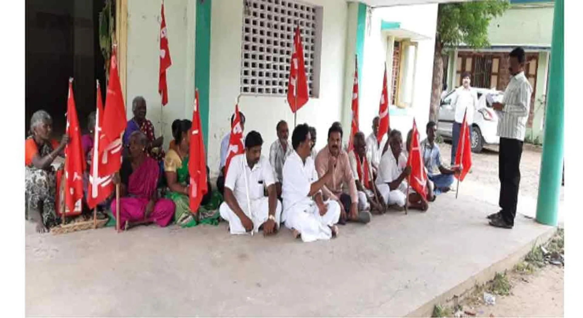 Farmers' Union engaging in siege 