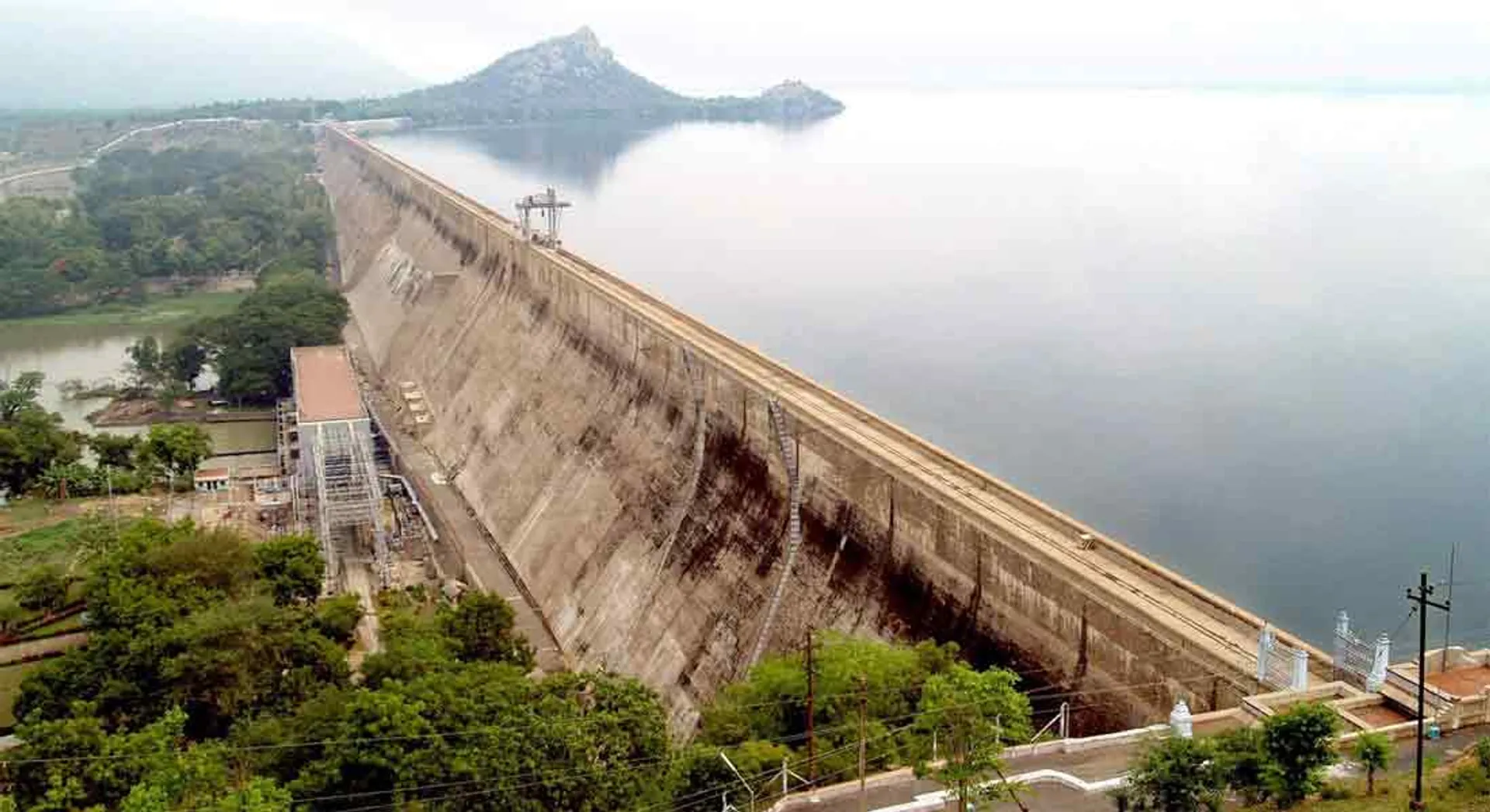  Water supply to Mettur Dam increased