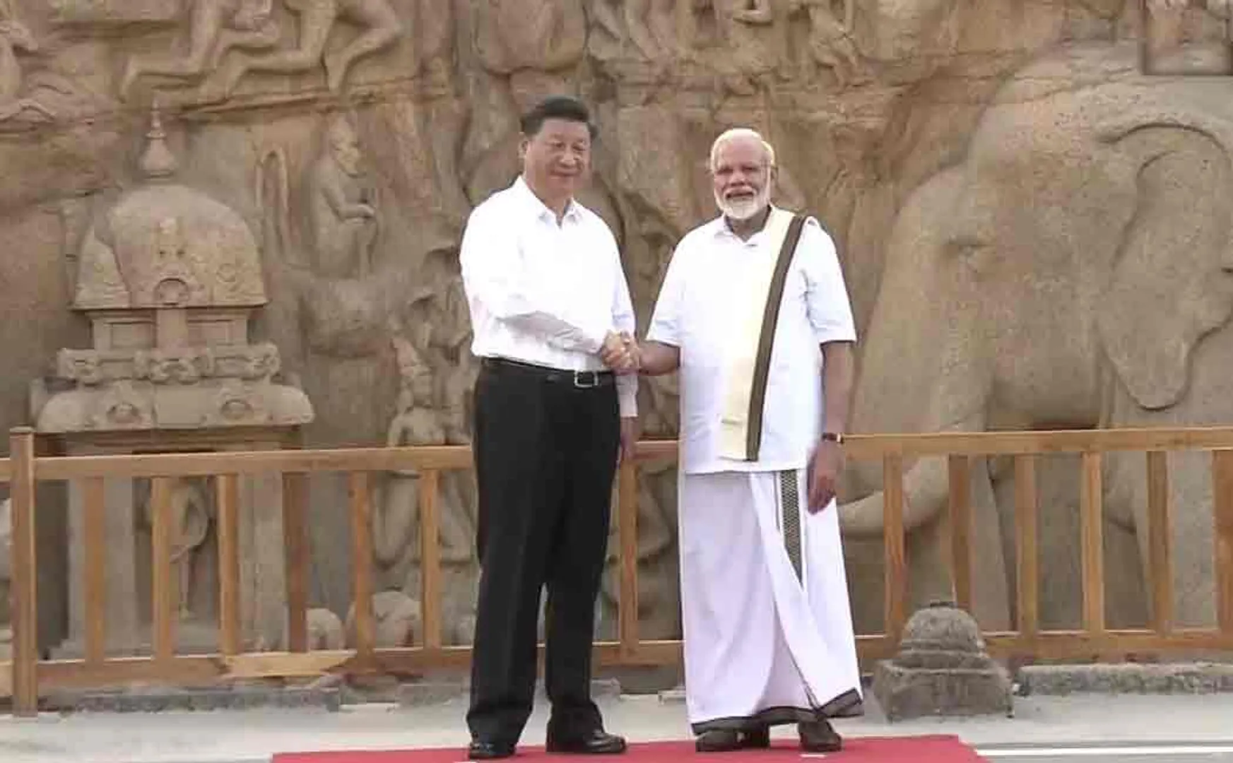 uttarpradesh women bulids temple for modi