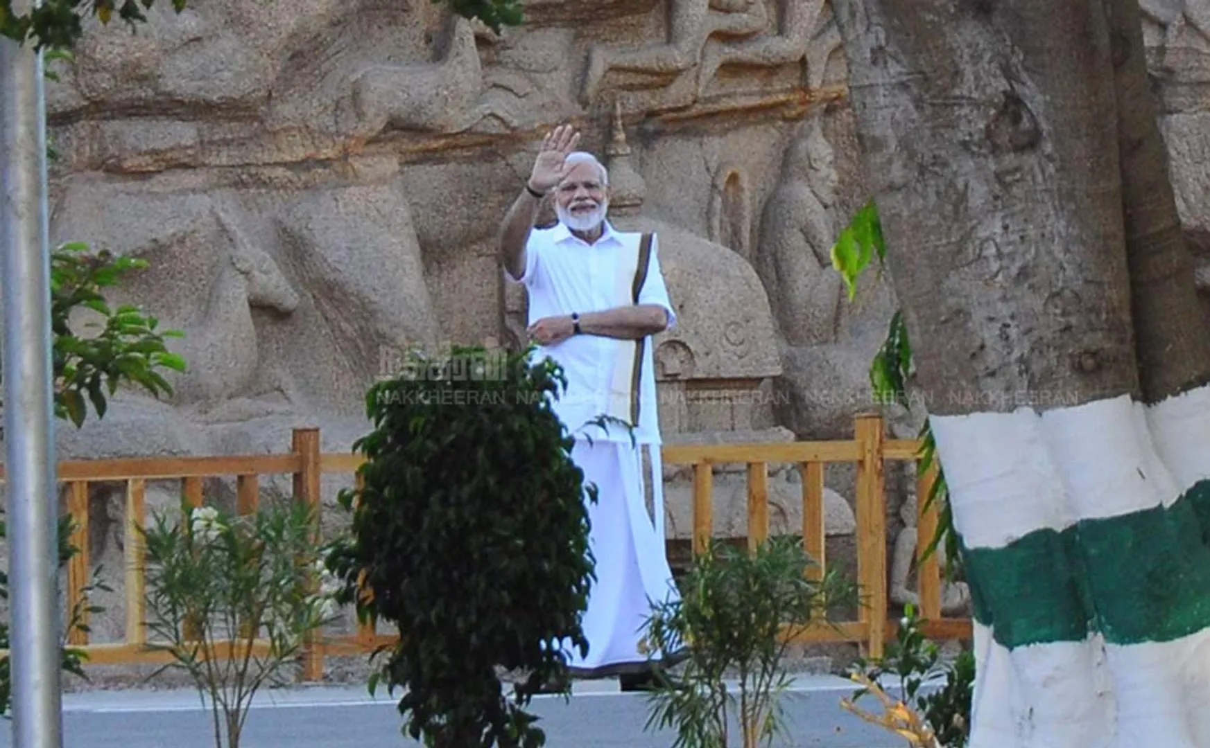  Modi in Vetti shirt!