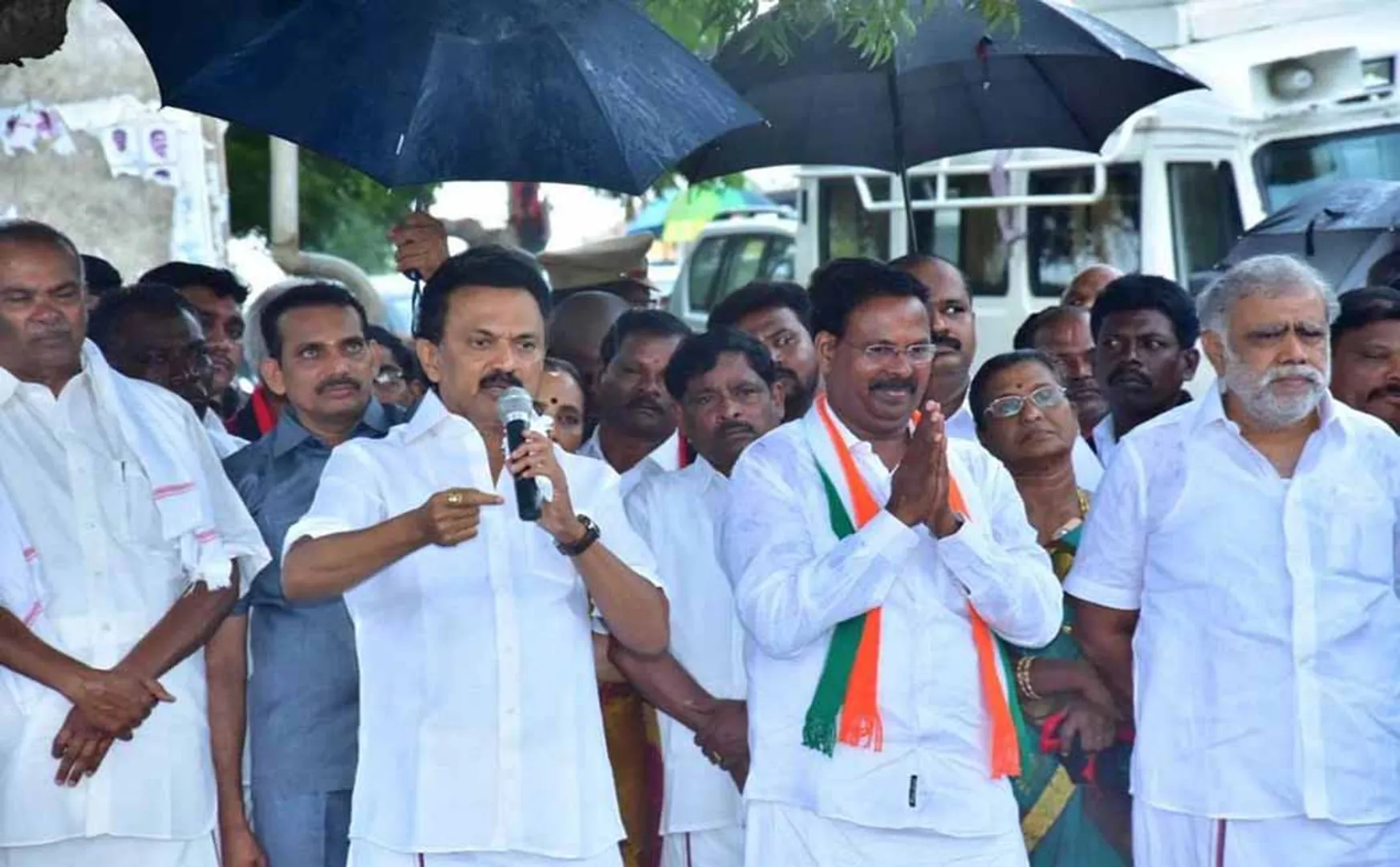 DMK PRESIDENT MK STALIN WATCHING DHANUSH FILM ASURAN 