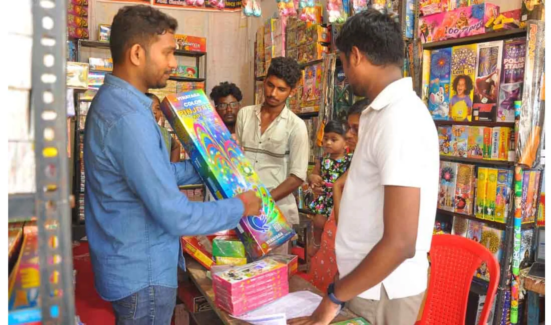chennai theevu thidal deepavali pattasu 