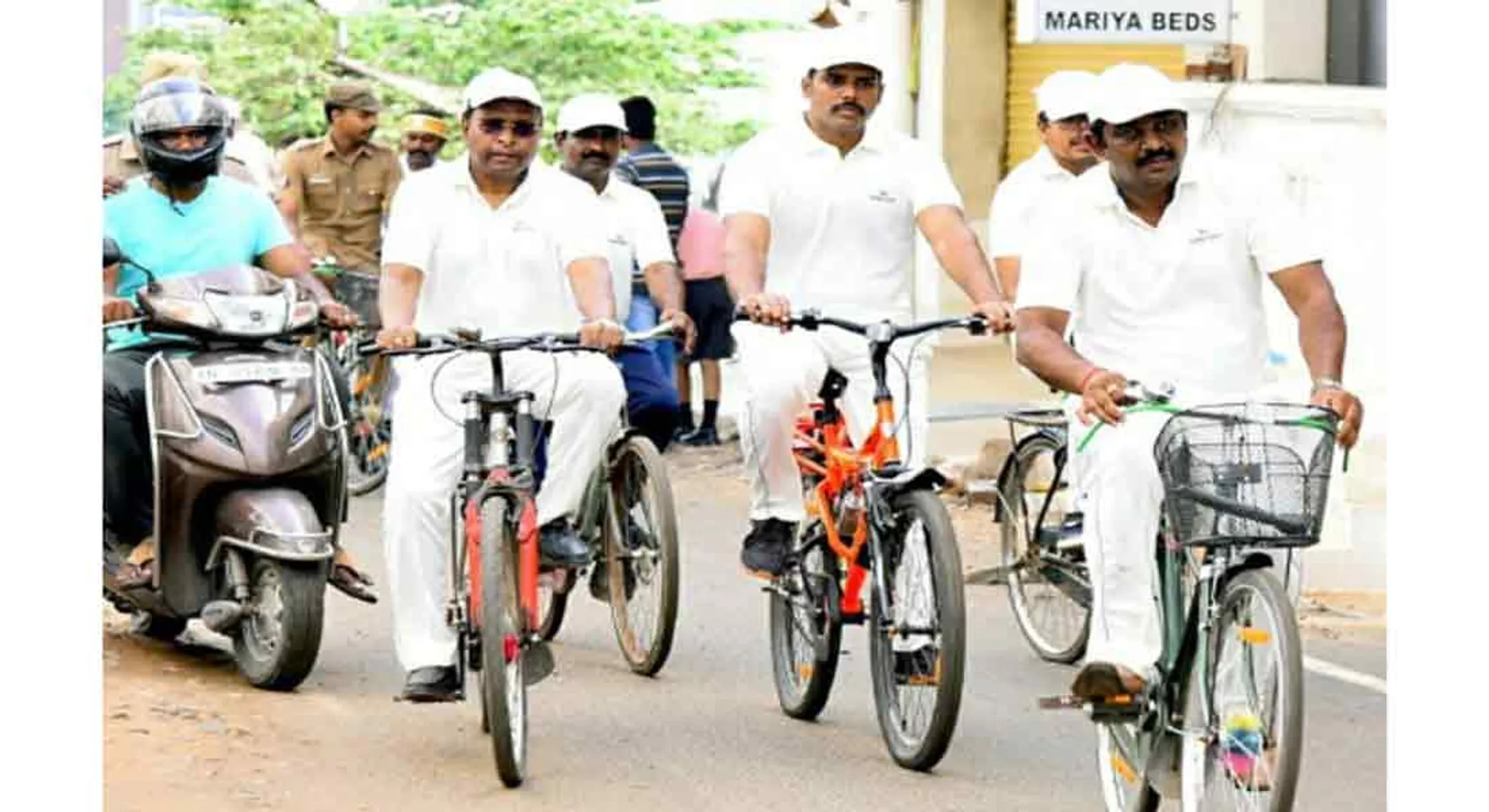  Lakhs of lakhs of money ... Collector's Action Fine ...