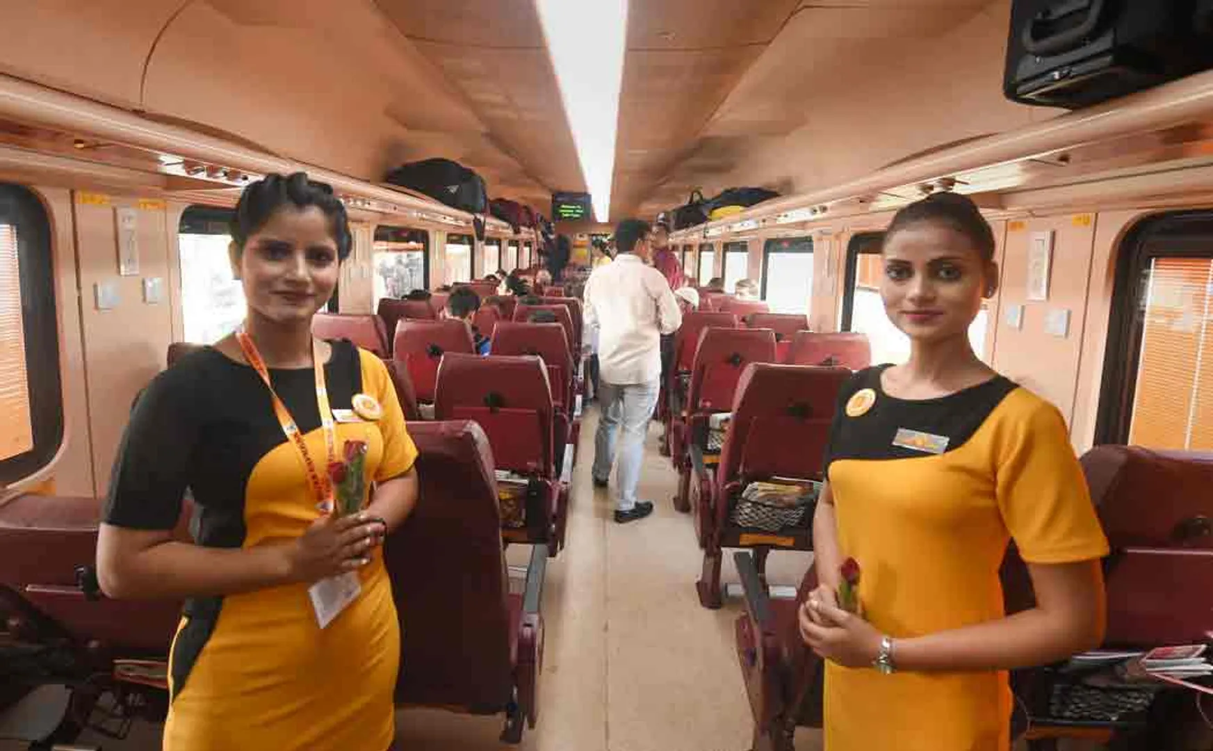 tejas express pays compensation for its passengers