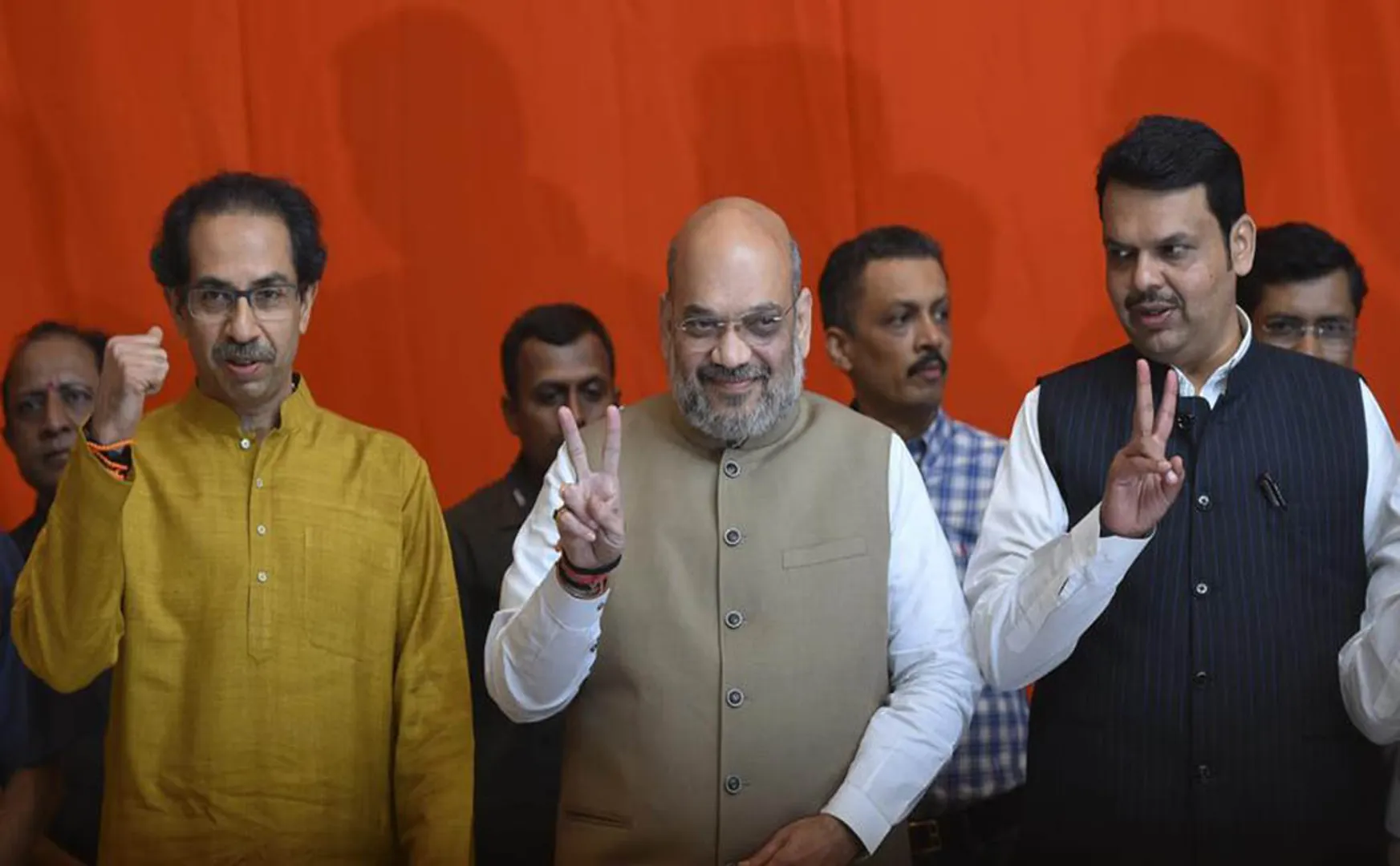 maharashra and haryana bjp party leading 