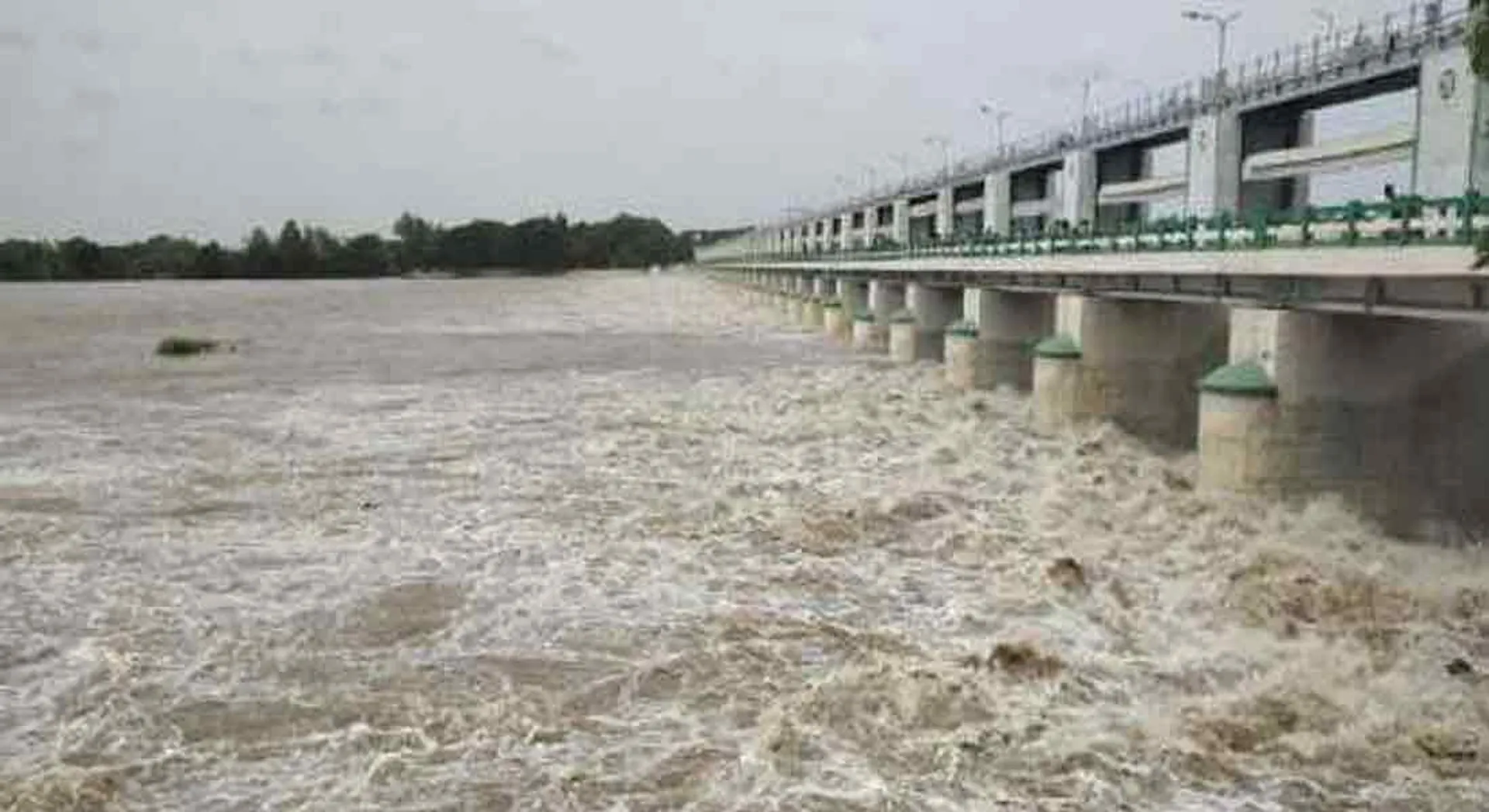 Flood warning for thiruchy Cauvery