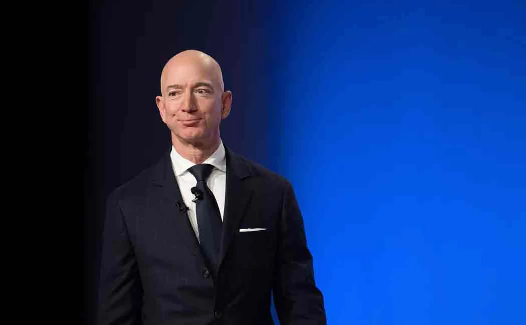 jeff bezos is no more world richest person 