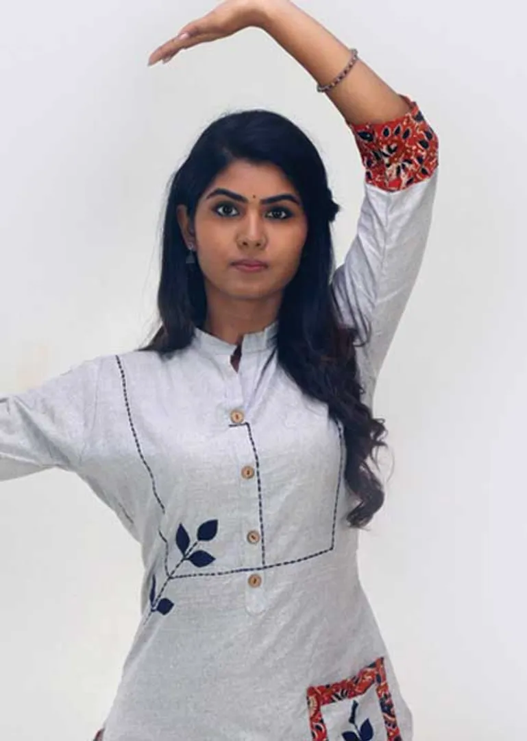 /idhalgal/cinikkuttu/sensor-applauded-image