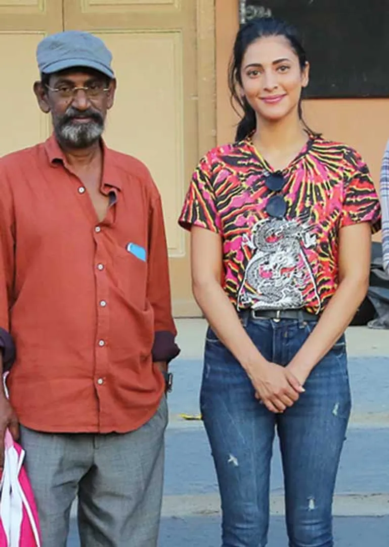 /idhalgal/cinikkuttu/whom-profit-jananathan-pallich