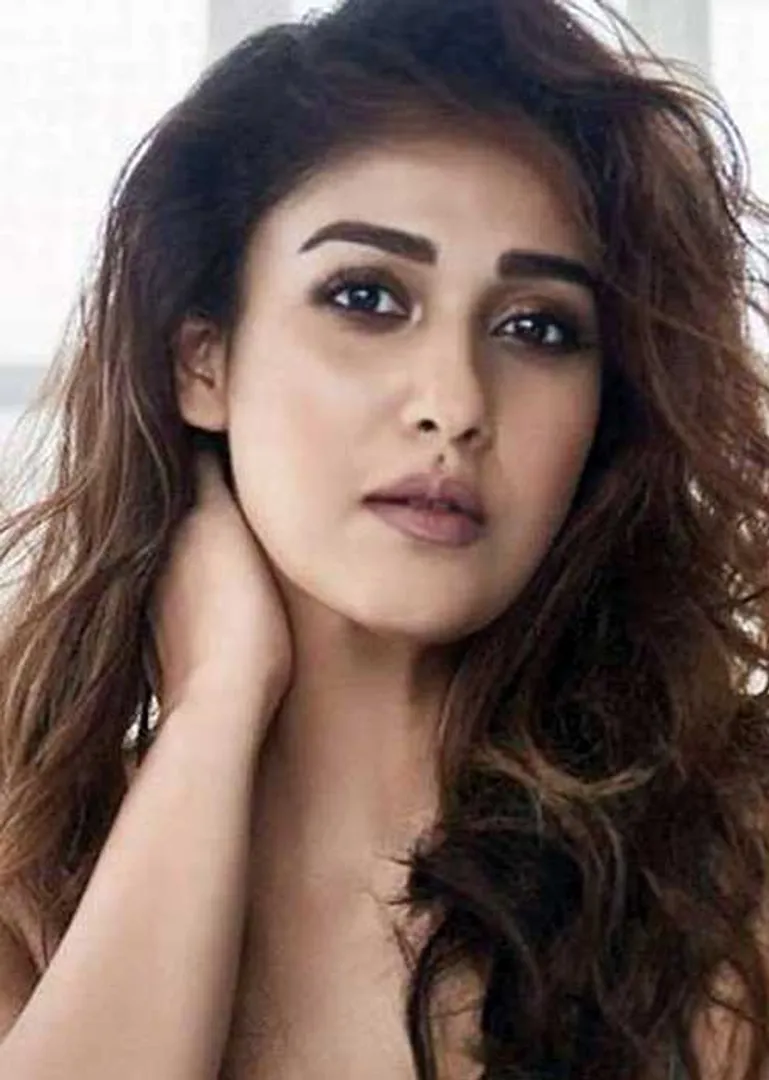 /idhalgal/cinikkuttu/actresses-and-political-vips-super-story