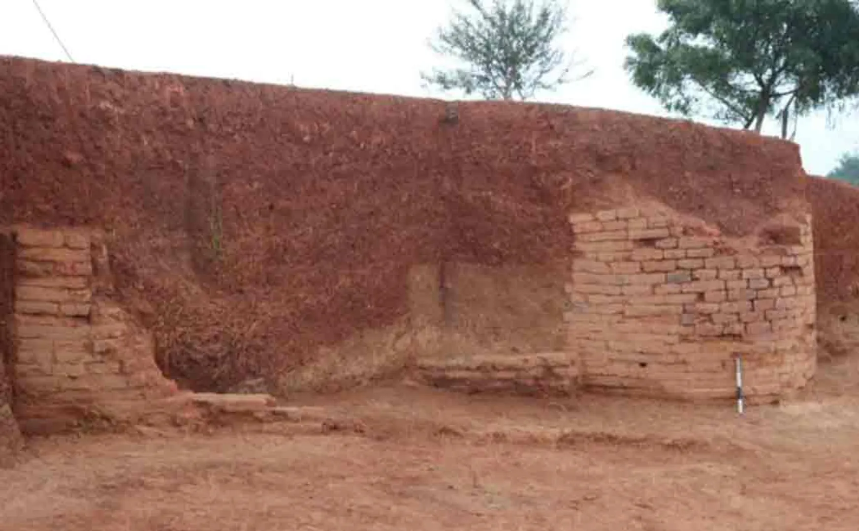 2000 year old trade centre found in andhra