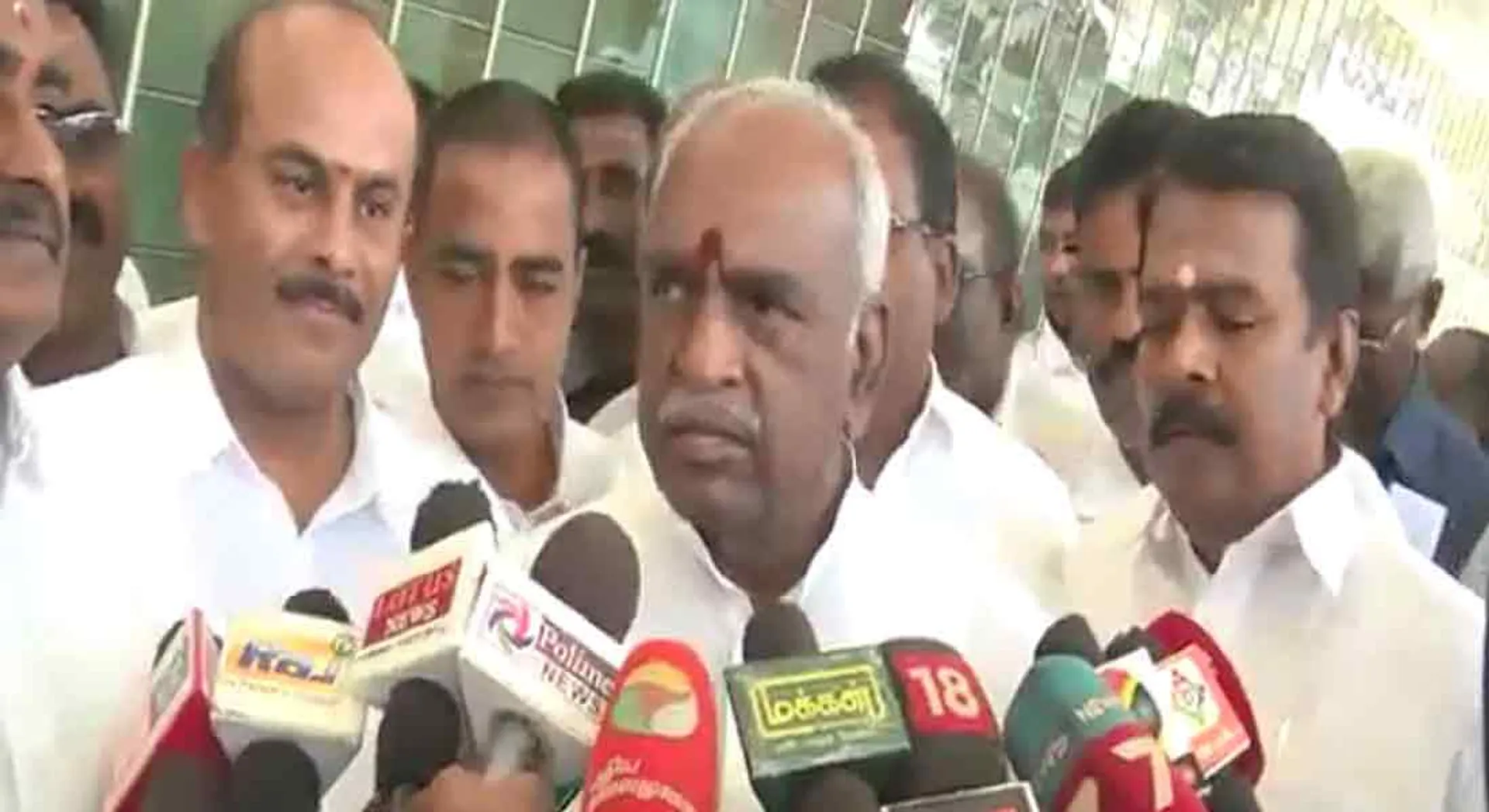  DMK provokes doctors' struggle - Pon.Radhakrishnan