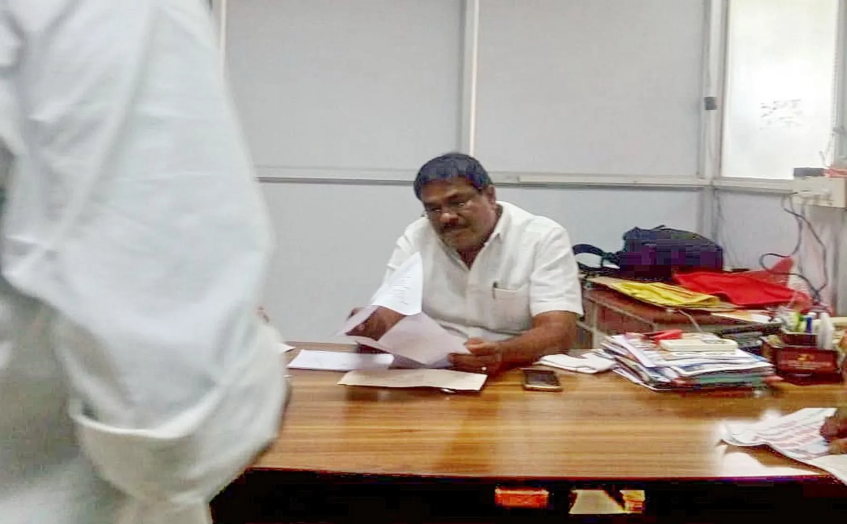 THOOTHUKUDI DISTRICT PEOPLES GRIEVANCE HAVE IN ADMK MLA 
