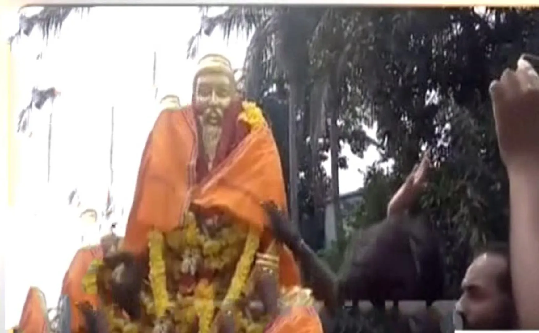 TIRUVALLUVAR STATUE INDHU MAKKAL KATCHI ARJUN SAMBATH 