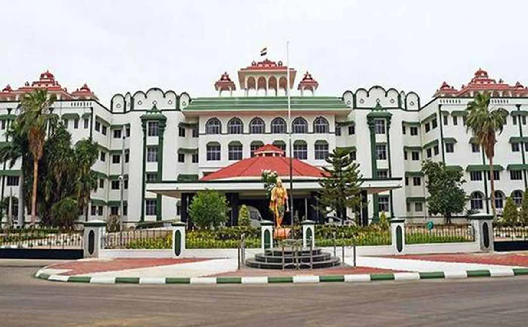 lake clean madurai high court branch  