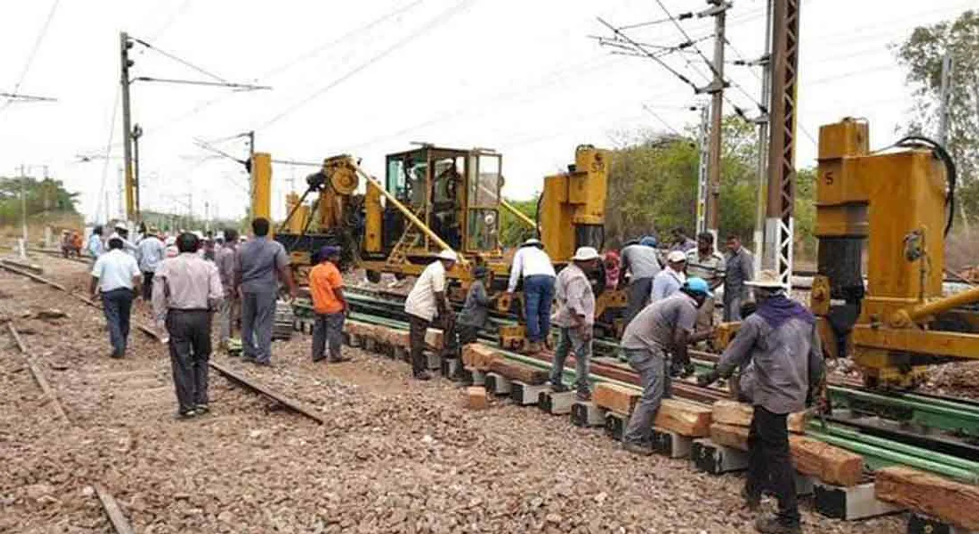 88 thousand railway employees at risk of losing their jobs?