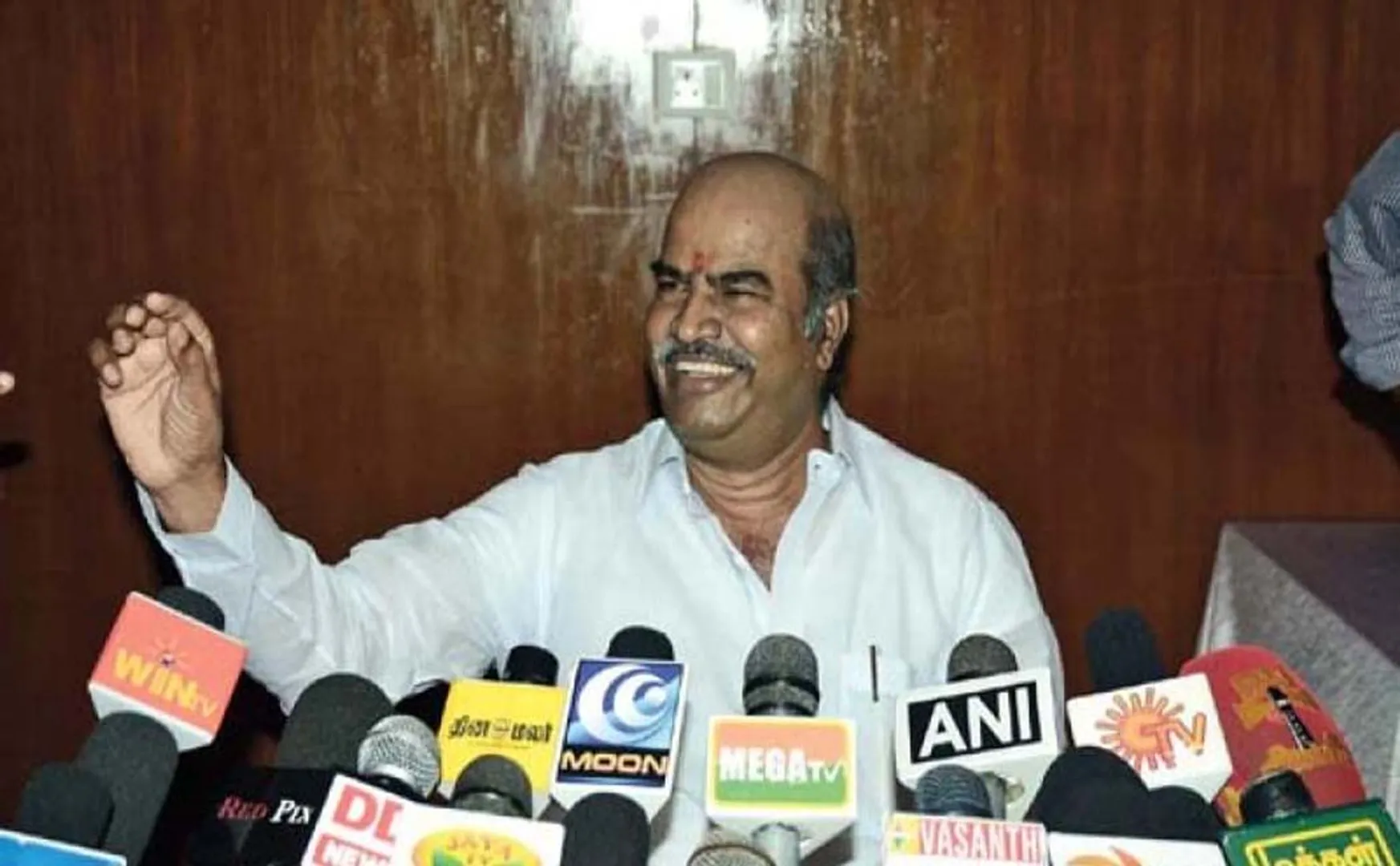 TAMILNADU CM EDAPPADI PALANISAMY MEET CONGREE FORMER MP THANGABALU 