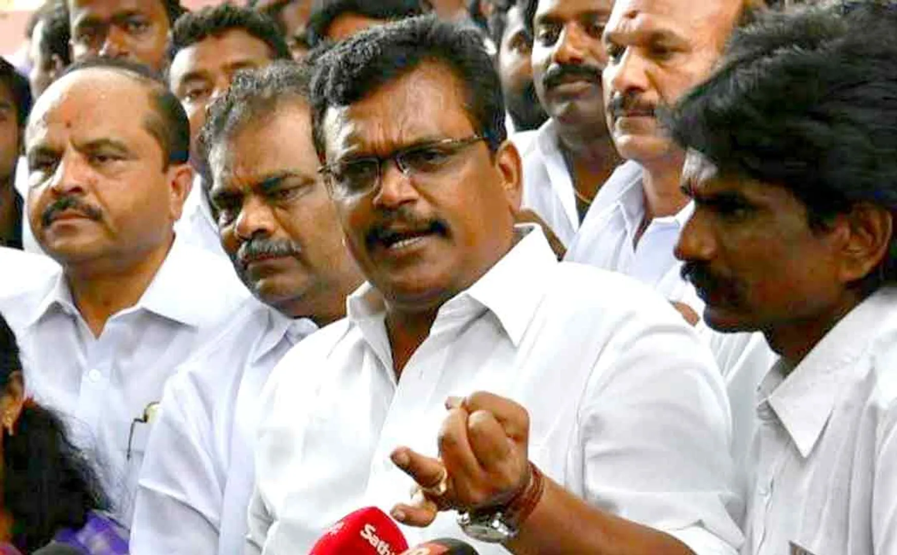 thanga tamilselvan