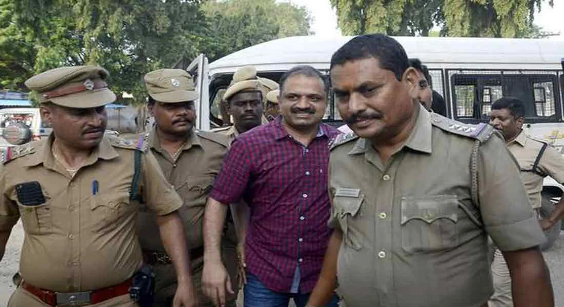  A month's parole ... perarivalan came out!