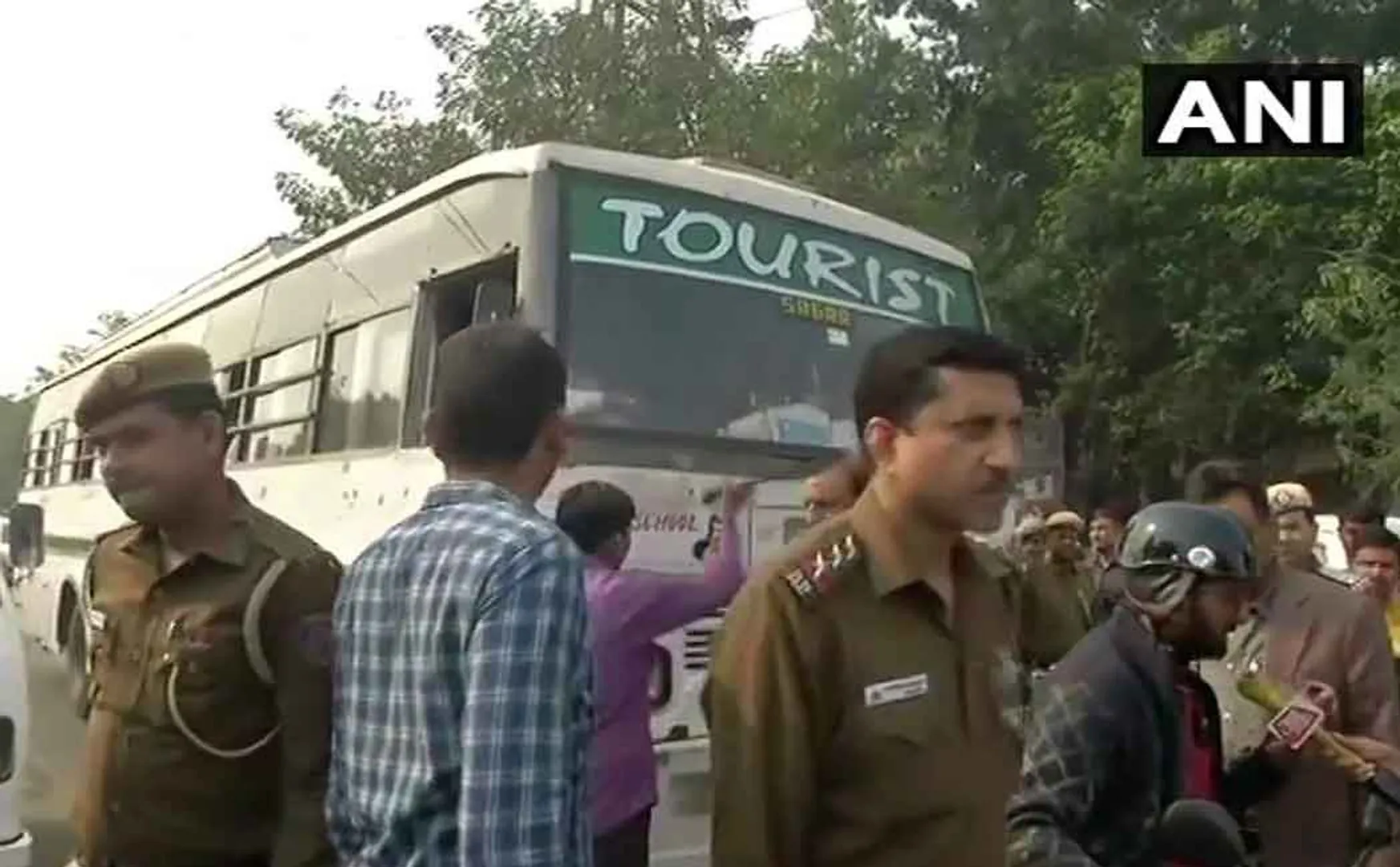 jnu students
