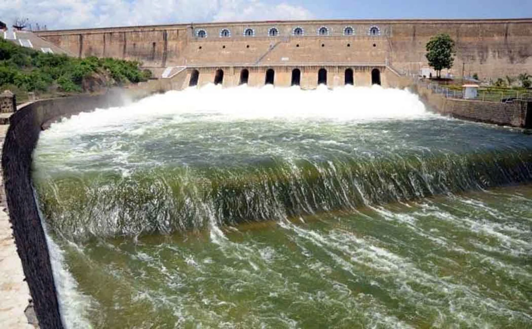 SALEM DISTRICT METTUR DAM WATER LEVEL 