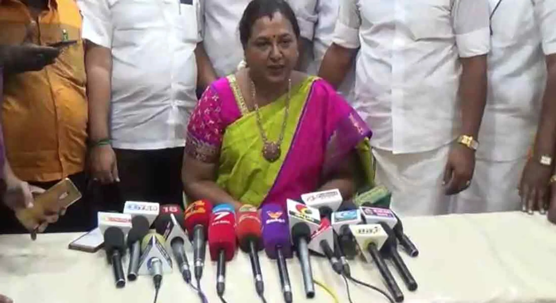  I don't know such a minister - Premalatha Vijayakanth