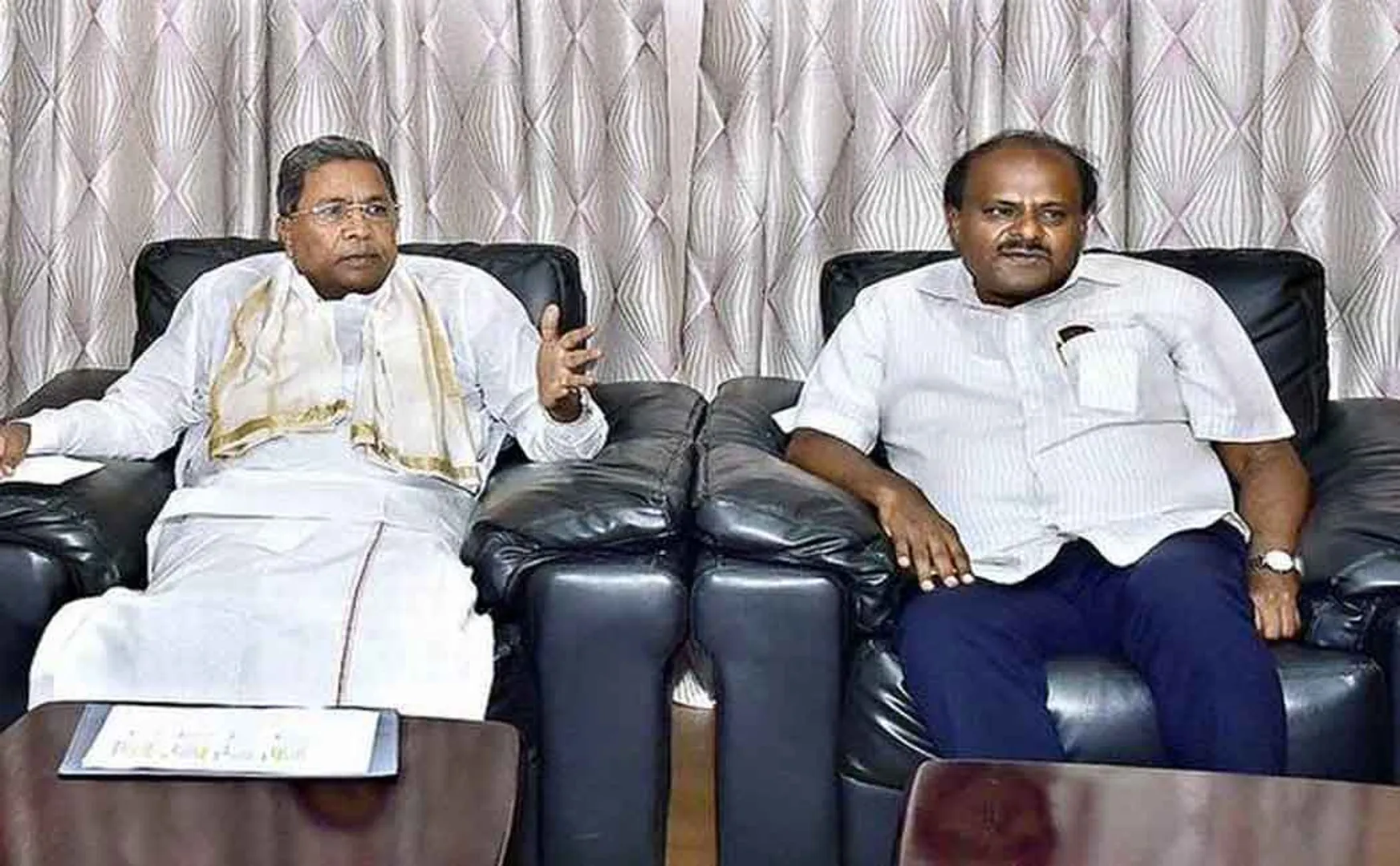 karnataka state congress party and jds party leaders home it raid union govt 