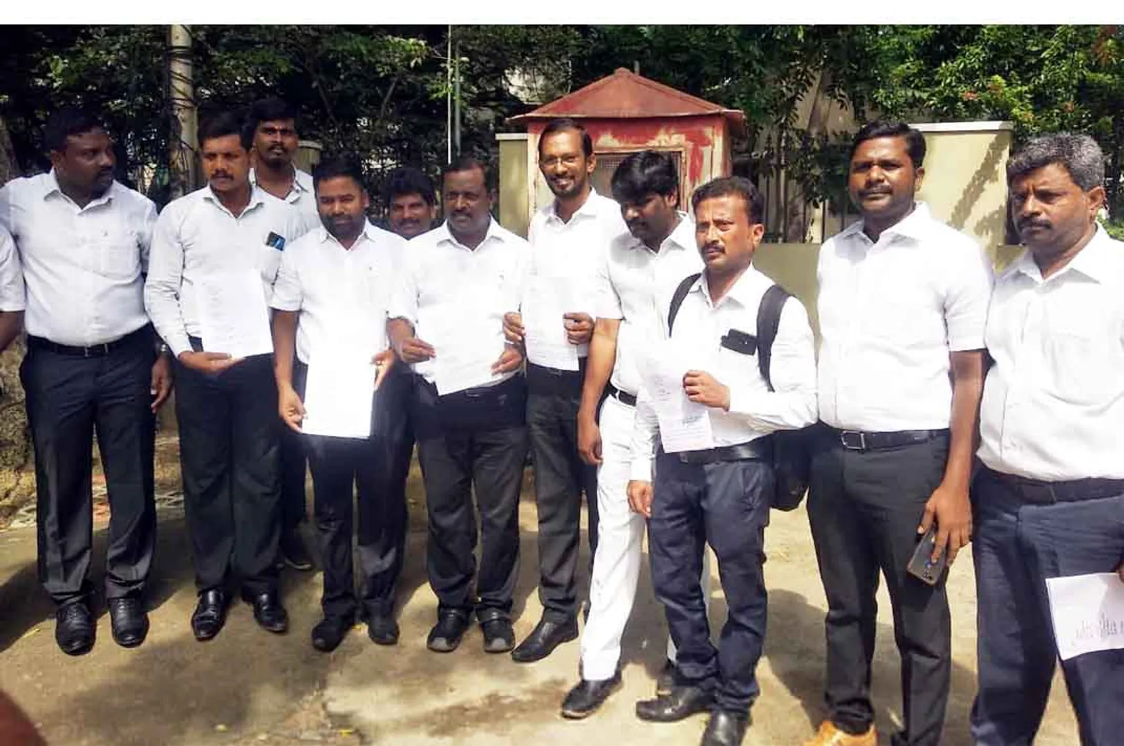 High Court lawyers Complaint