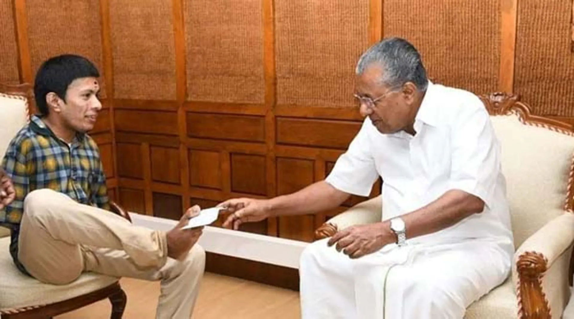 pinarayi vijayan meets differently abled
