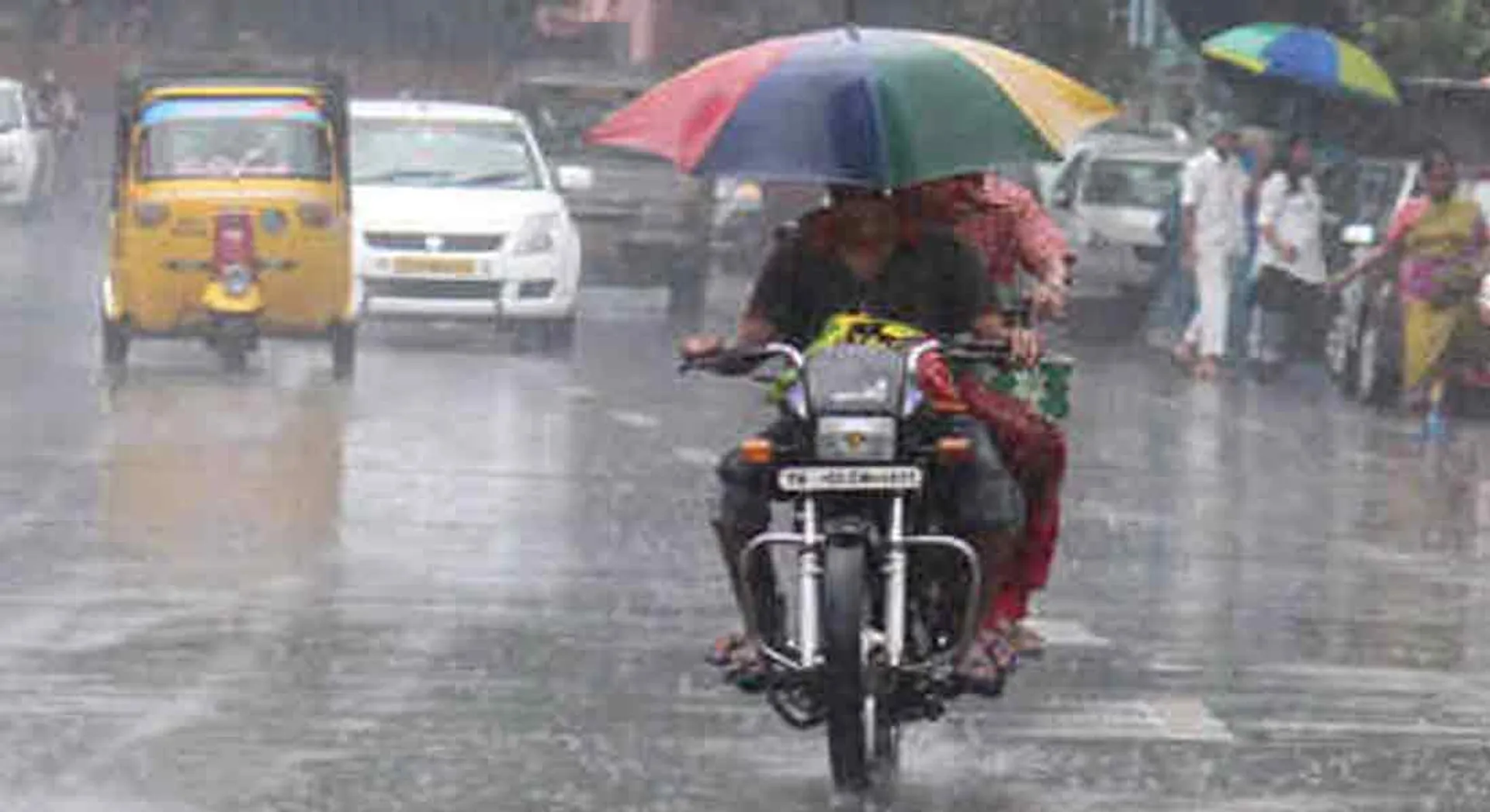 Holidays for school and college in Chennai