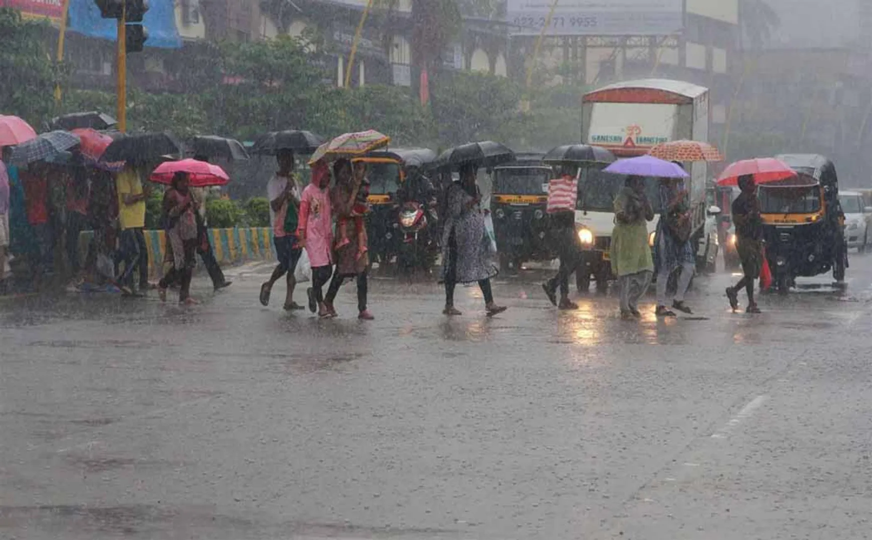 chennai heavy rain help line number announced municipality corporation 